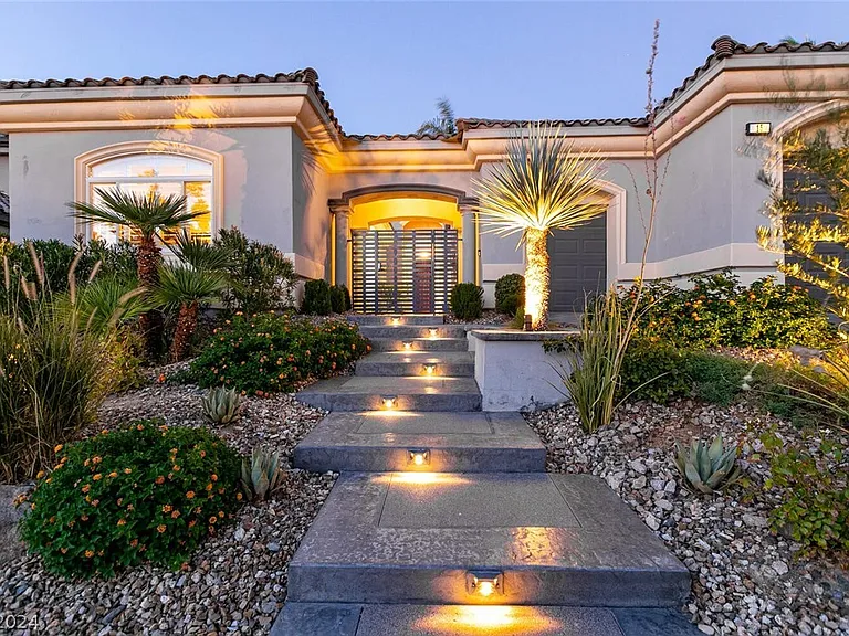 15 Caminito Amore, Henderson, NV 89011